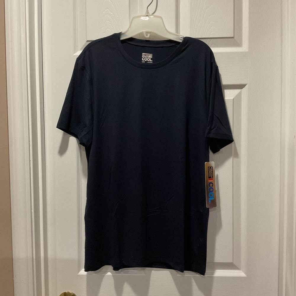 32 Degrees Cool Dark Blue Short Sleeve Tee